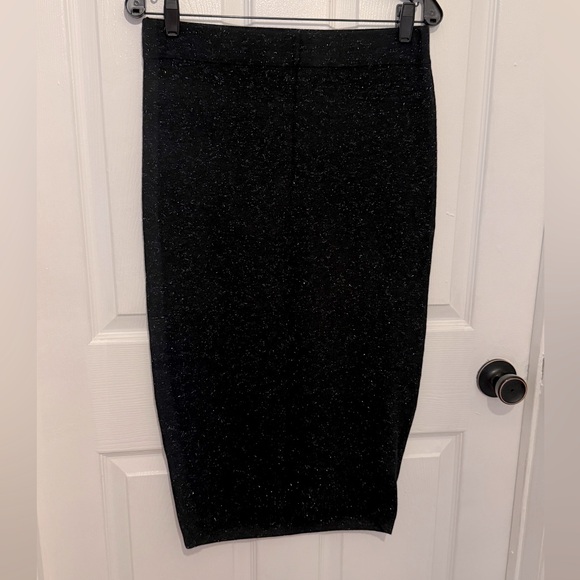 WHISTLES Women’s Black Metallic Thread Stretch Knit Maxi Skirt Size 8 - Picture 1 of 5